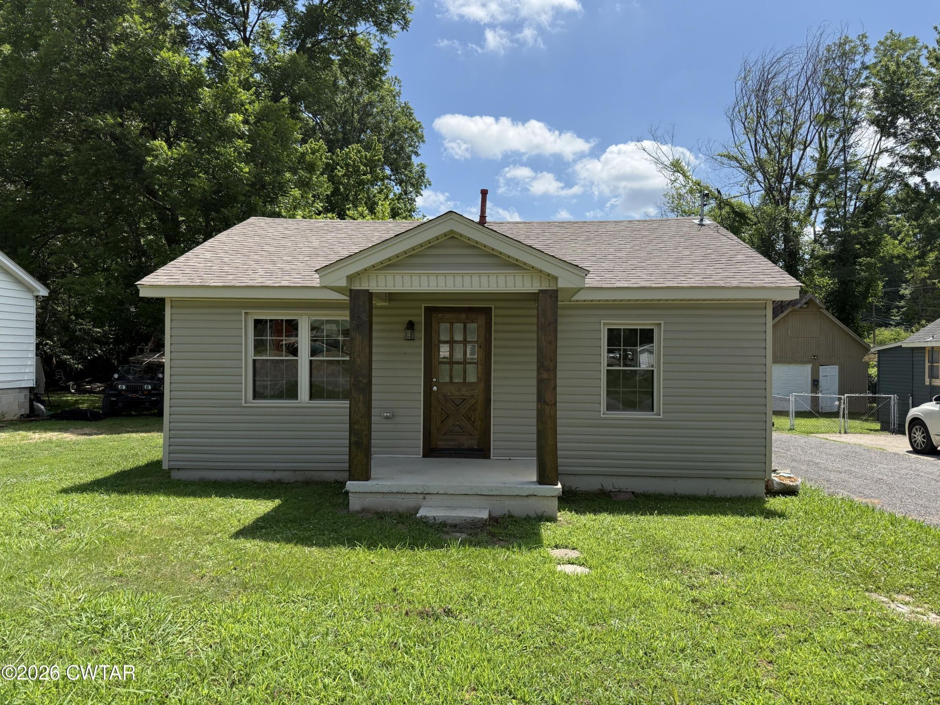 1608 Speedway Avenue, Dyersburg, TN 38024 Main Photo