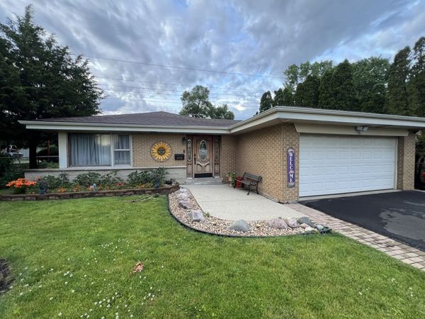 499 Gilbert Drive , Wood Dale, IL 60191