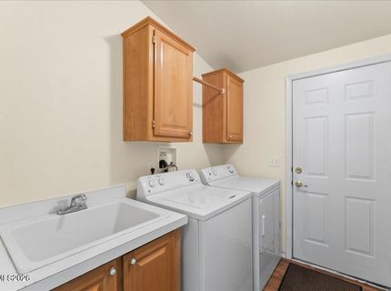 7621 Diamond Pointe Way, Reno, NV 89506 Photo