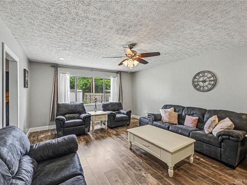 907 Debbie Court, Clayton, OH 45415 Photo 14