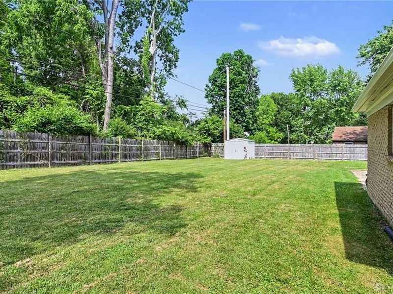 907 Debbie Court, Clayton, OH 45415 Photo 28