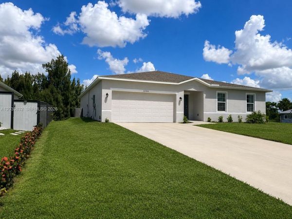 26484 View Dr , Punta Gorda, FL 33983