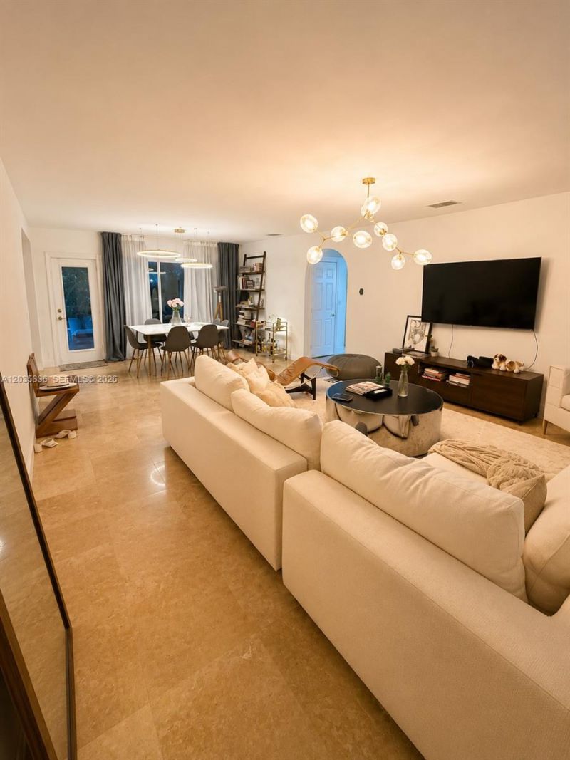 1183 NE 88th St , Miami, FL 33138 Photo