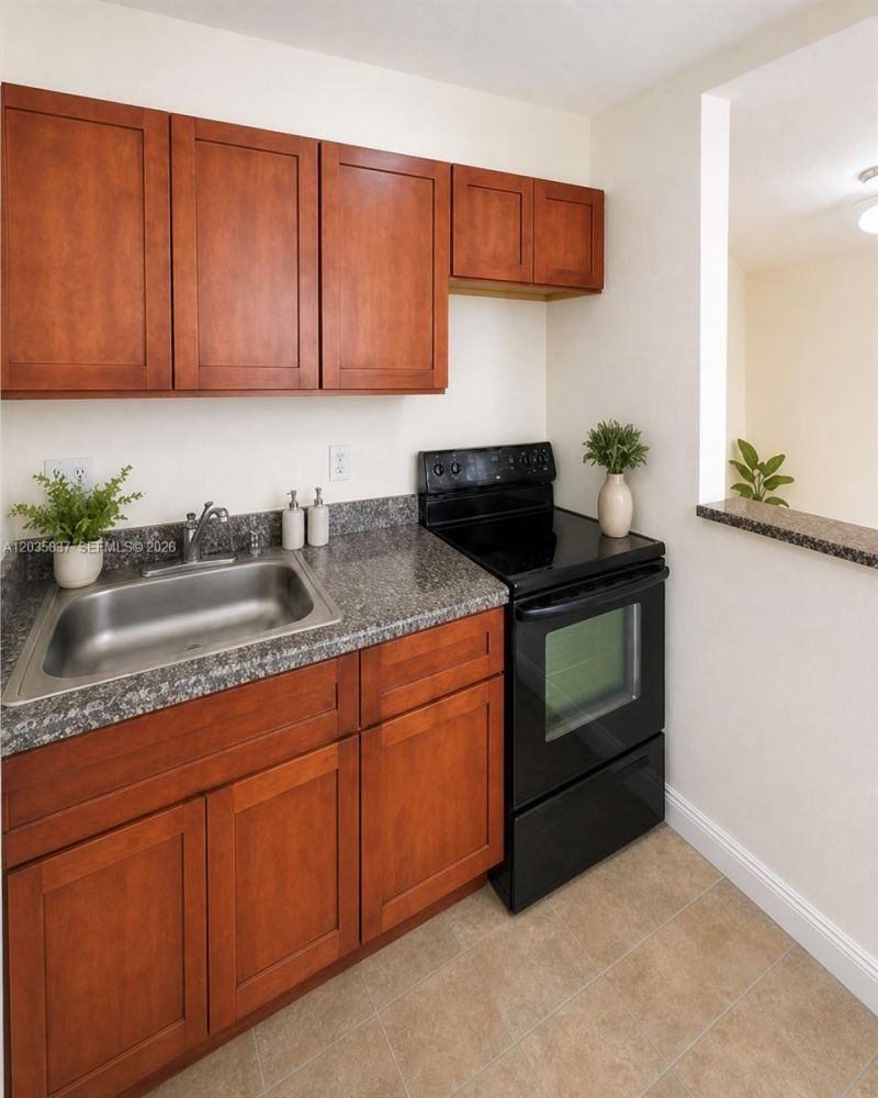 1533 NW 2nd Ave , Unit 6, Miami, FL 33136 Photo