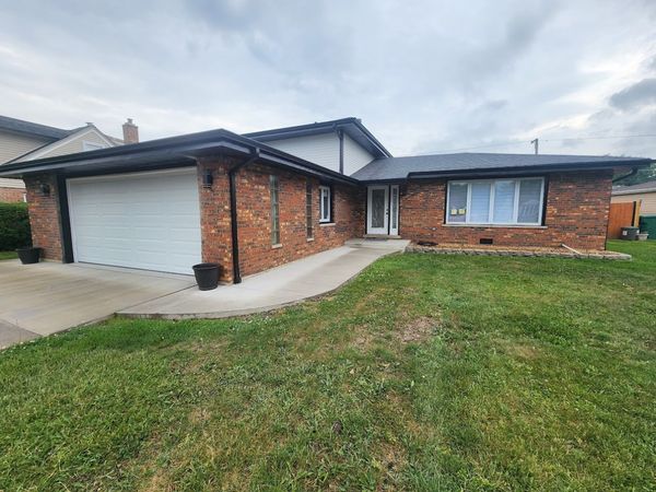 8040 Laramie Avenue , Burbank, IL 60455