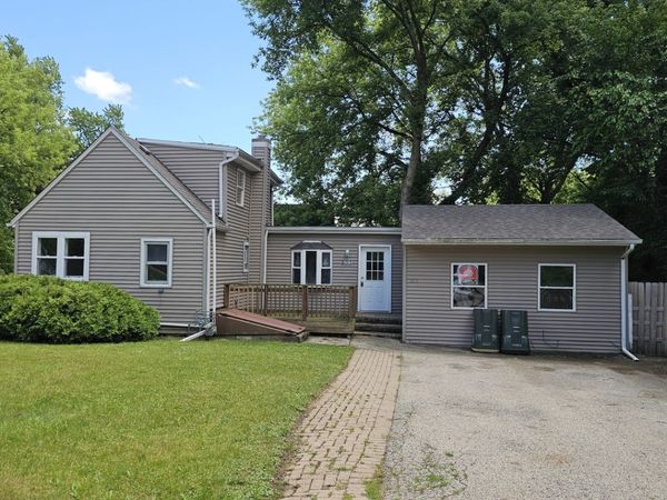 611 Golfview Drive , Round Lake Beach, IL 60073