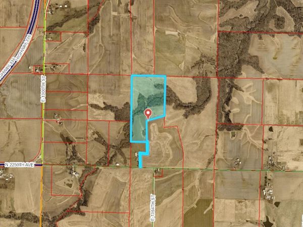 1357 N 2250th Avenue, Mendon, IL 62351