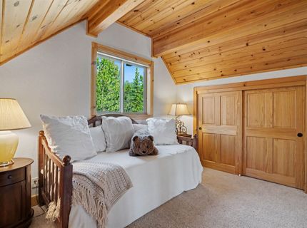 14509 Wolfgang Road, Truckee, CA 96161 Photo