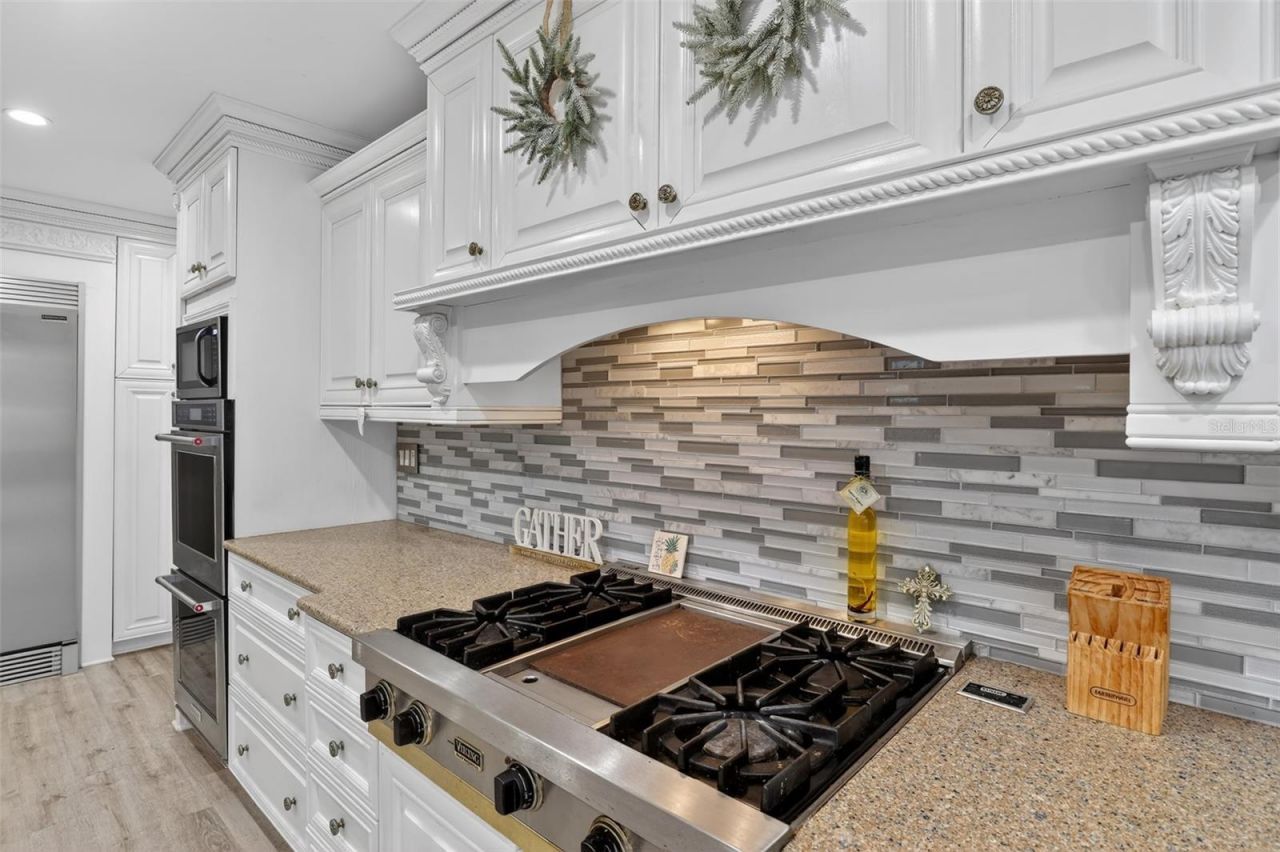 16200 Forest Oaks Drive , Fort Myers, FL 33908 Photo