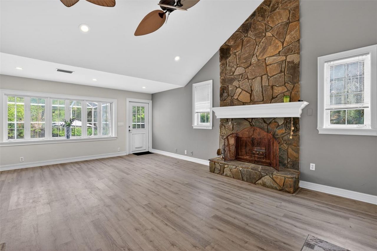 16200 Forest Oaks Drive , Fort Myers, FL 33908 Photo