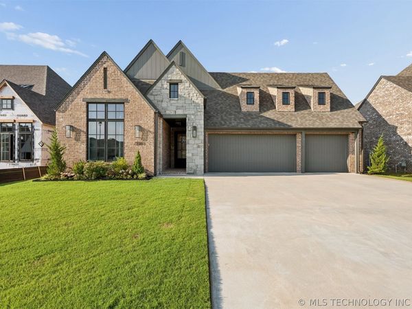 2711 W Van Buren Court , Broken Arrow, OK 74134