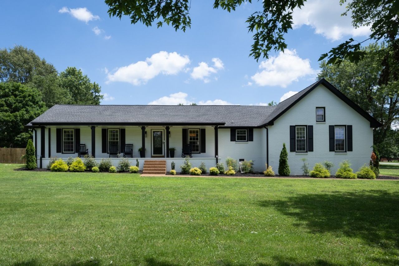 1014 Brookwood Dr, Gallatin, TN 37066 Main Photo