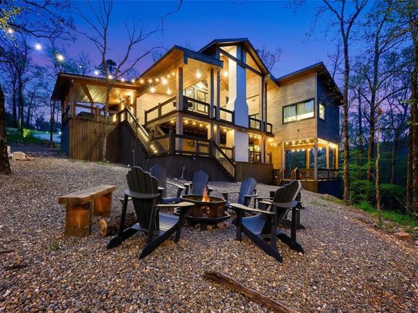 816 S Eagle Mountain Trail, Broken Bow, OK 74728