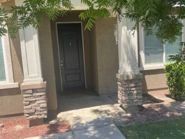 8011 Amber Creek Road, Bakersfield, CA 93313