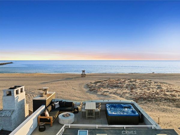 2144 E Oceanfront , Newport Beach, CA 92661
