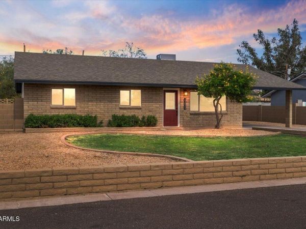 13829 N 10TH Place, Phoenix, AZ 85022
