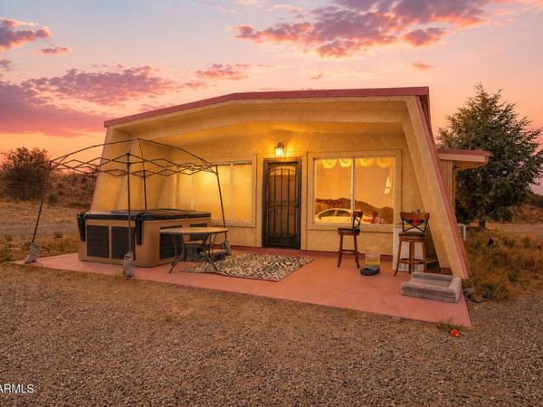 16928 W TRAP Road, Peeples Valley, AZ 86332