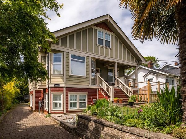 118 Robertson St, Unit #3, Victoria, BC V8S 3X1