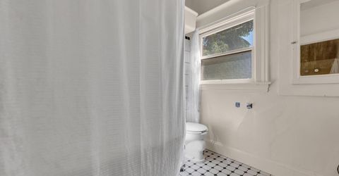 815 17th St, Sacramento, CA 95811 Photo