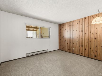 1863 Normuk Street, South Lake Tahoe, CA 96150 Photo