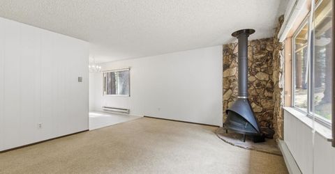 1863 Normuk Street, South Lake Tahoe, CA 96150 Photo