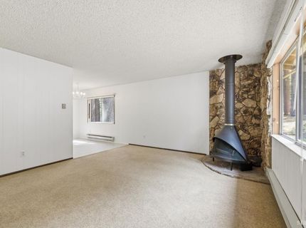1863 Normuk Street, South Lake Tahoe, CA 96150 Photo