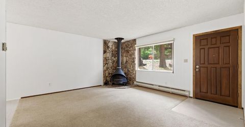 1863 Normuk Street, South Lake Tahoe, CA 96150 Photo