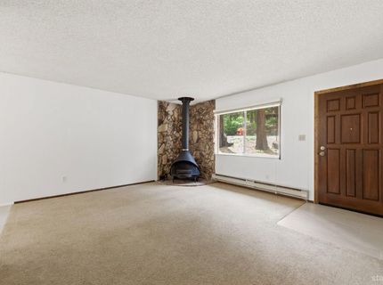 1863 Normuk Street, South Lake Tahoe, CA 96150 Photo