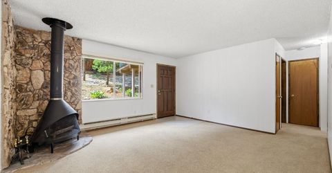 1863 Normuk Street, South Lake Tahoe, CA 96150 Photo