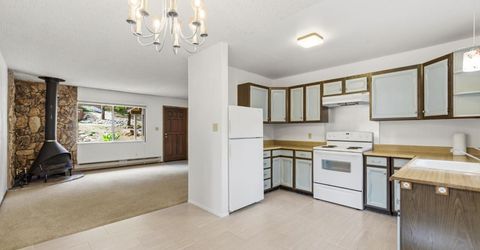 1863 Normuk Street, South Lake Tahoe, CA 96150 Photo