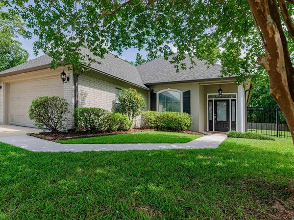 15432 Streamwood Ct, Baton Rouge, LA 70816