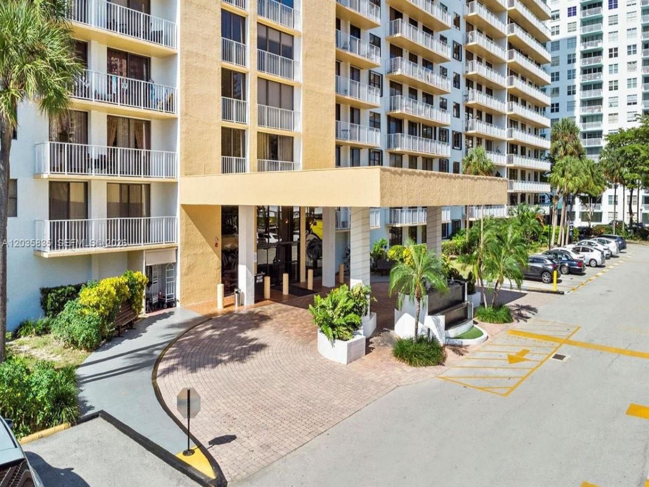 290 174th St , Unit 414, Sunny Isles Beach, FL 33160 Photo