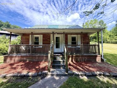 13860 US-421, McKee, KY 40447