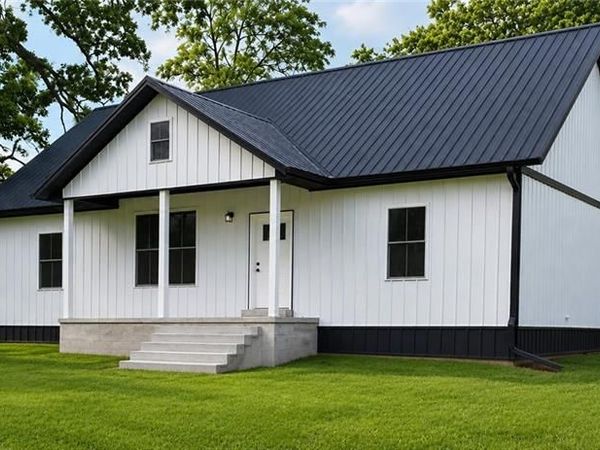 201 Linn Street, Trenton, MO 64683