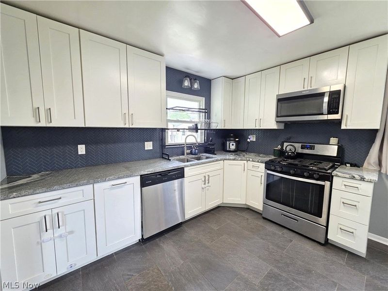 3205 Starlite Drive NW, Warren, OH 44485 Photo 10