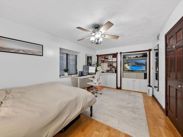 8 Wiget St, Unit 1, Boston, MA 02113
