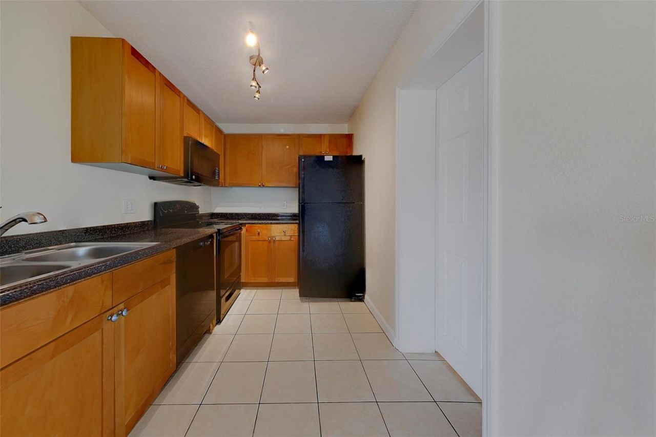 222 Pompano Drive Se, Unit H, Saint Petersburg, FL 33705 Photo