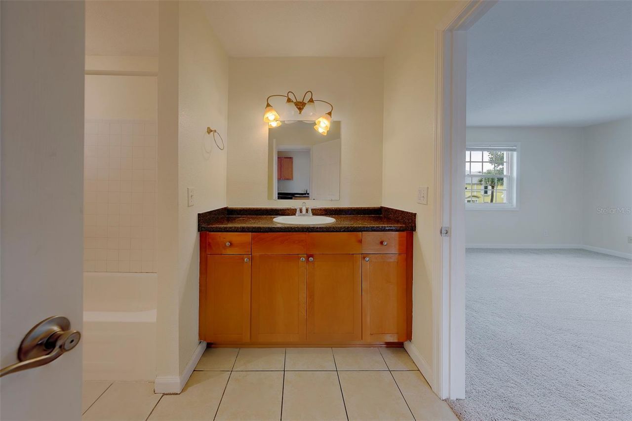 222 Pompano Drive Se, Unit H, Saint Petersburg, FL 33705 Photo