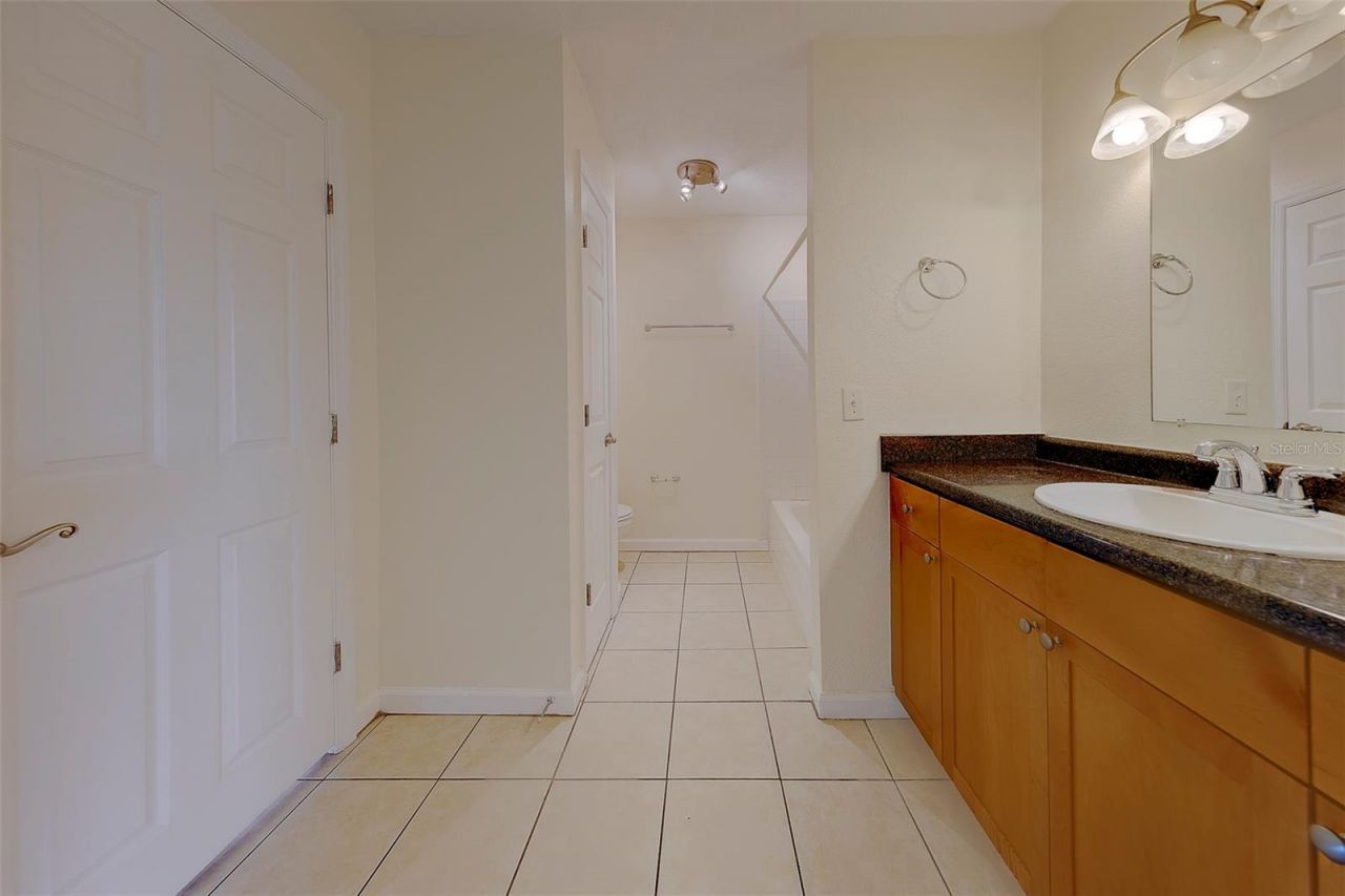 222 Pompano Drive Se, Unit H, Saint Petersburg, FL 33705 Photo