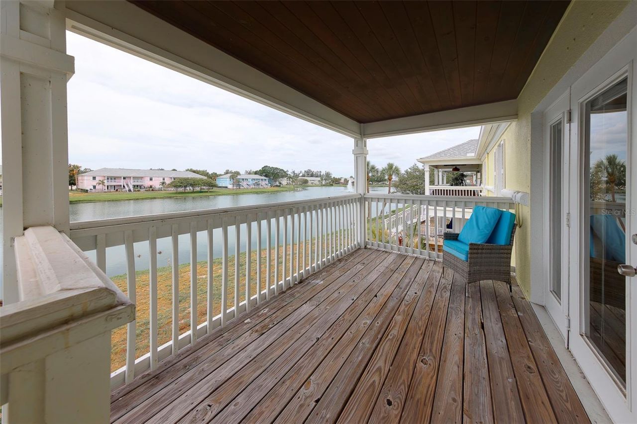 222 Pompano Drive Se, Unit H, Saint Petersburg, FL 33705 Photo