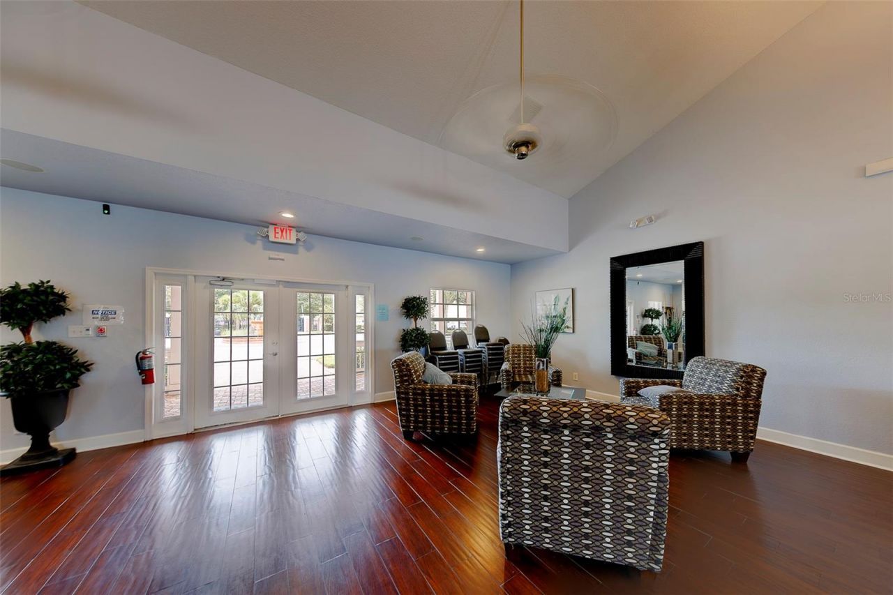 222 Pompano Drive Se, Unit H, Saint Petersburg, FL 33705 Photo