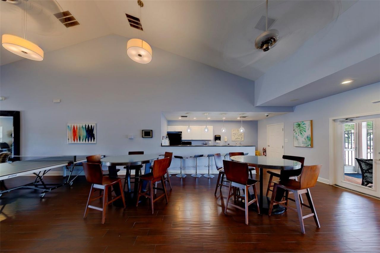 222 Pompano Drive Se, Unit H, Saint Petersburg, FL 33705 Photo