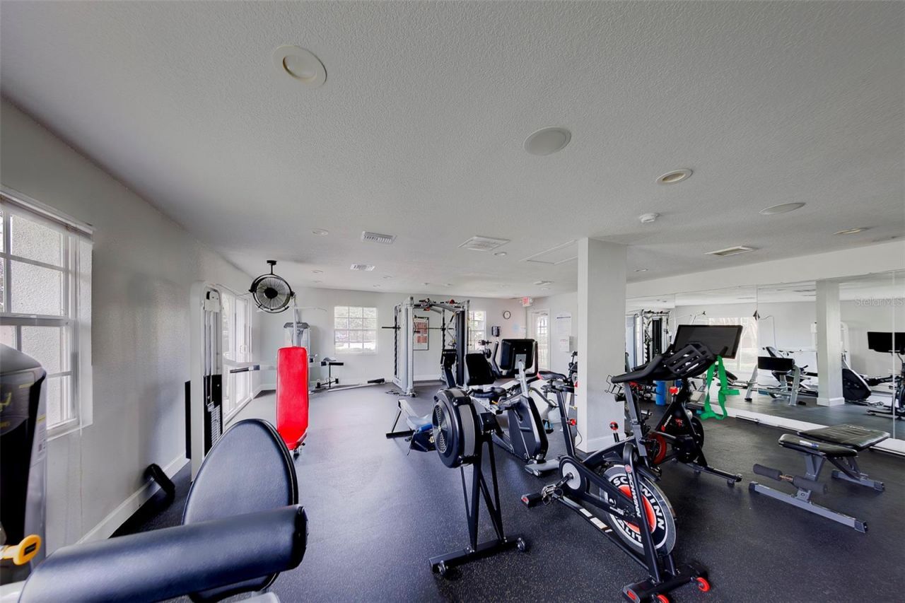 222 Pompano Drive Se, Unit H, Saint Petersburg, FL 33705 Photo