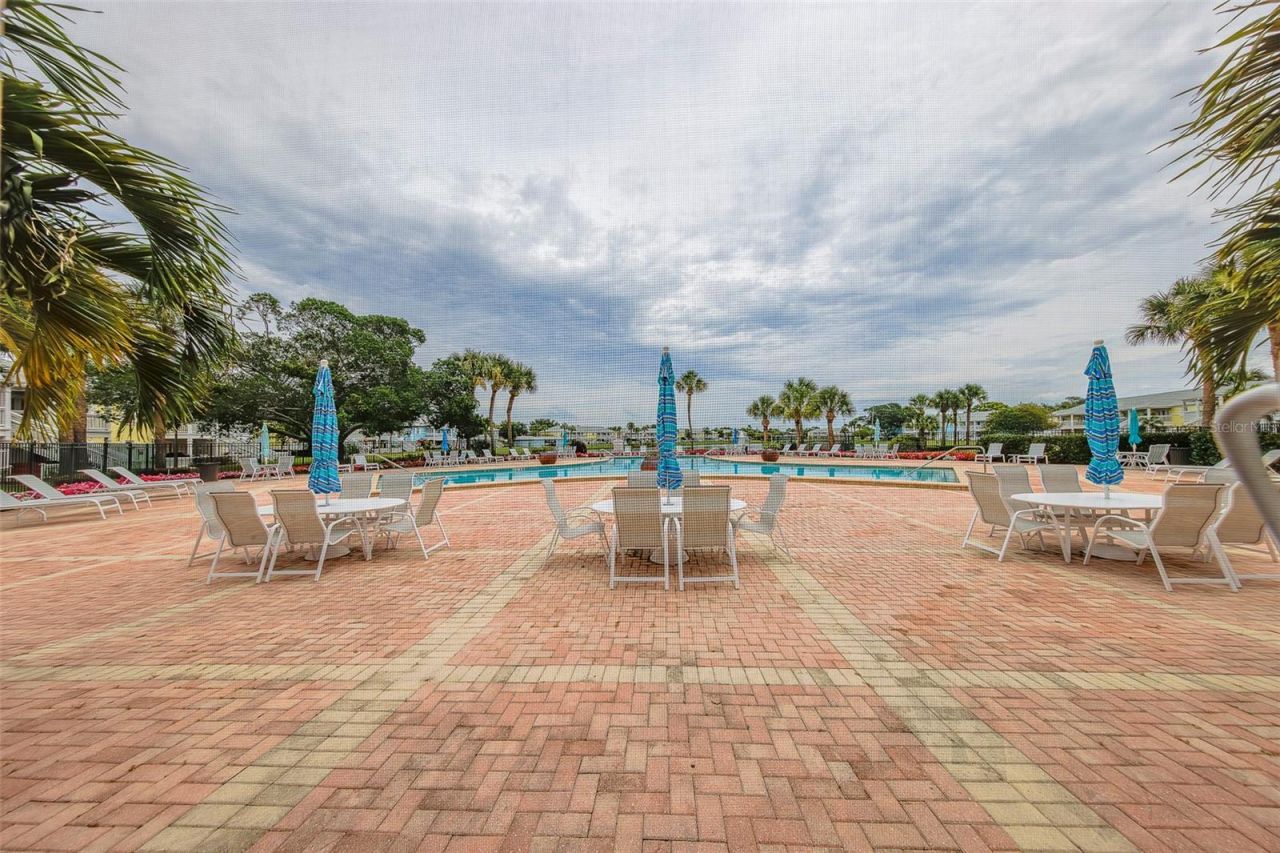 222 Pompano Drive Se, Unit H, Saint Petersburg, FL 33705 Photo