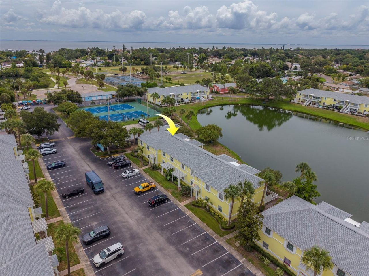 222 Pompano Drive Se, Unit H, Saint Petersburg, FL 33705 Photo