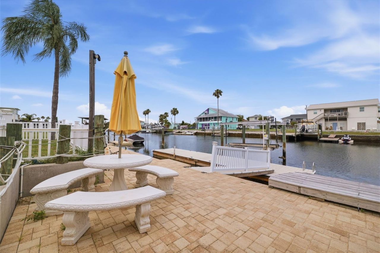 4262 Paradise Circle , Hernando Beach, FL 34607 Photo