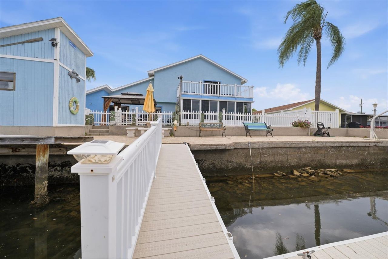 4262 Paradise Circle , Hernando Beach, FL 34607 Photo