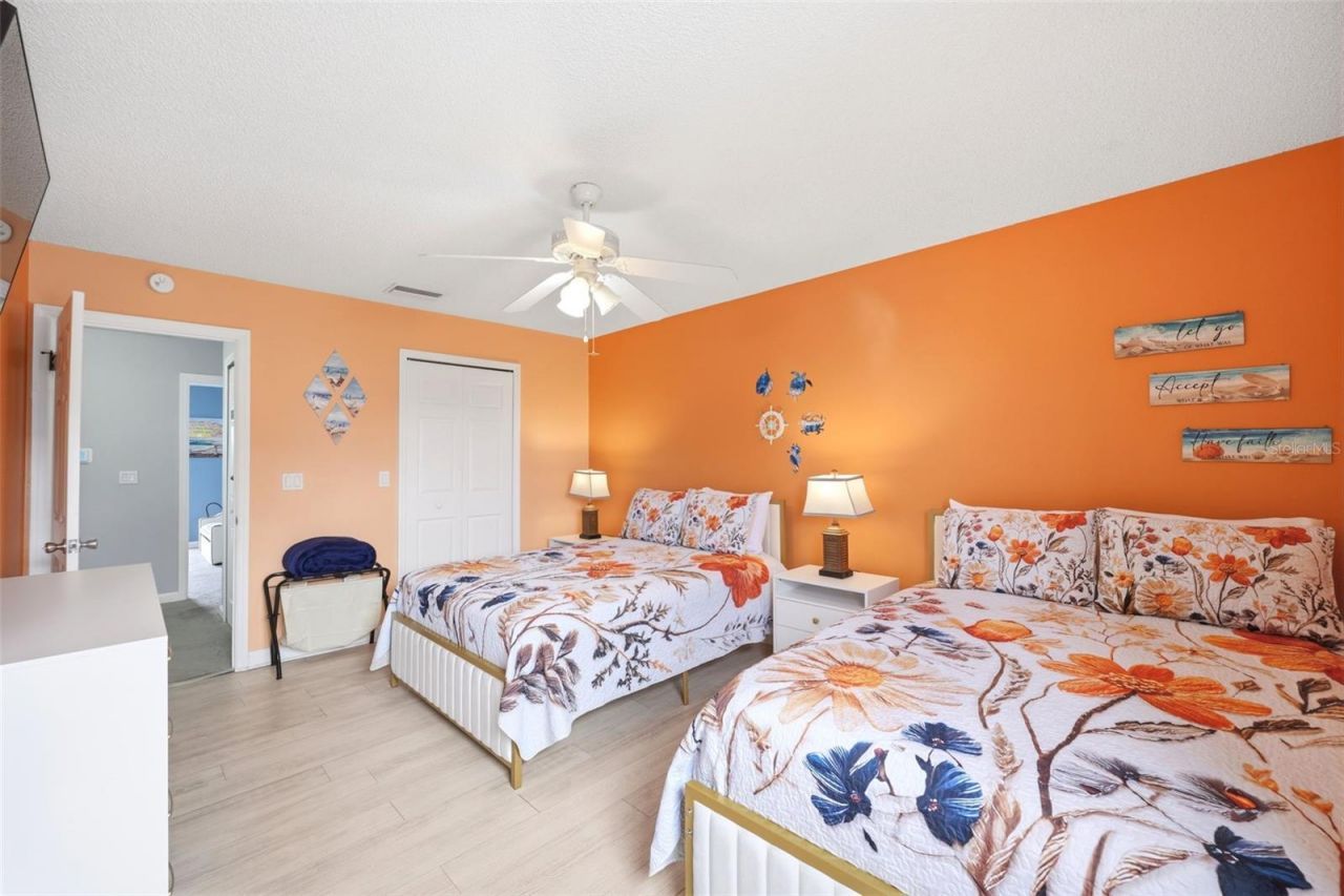 4262 Paradise Circle , Hernando Beach, FL 34607 Photo