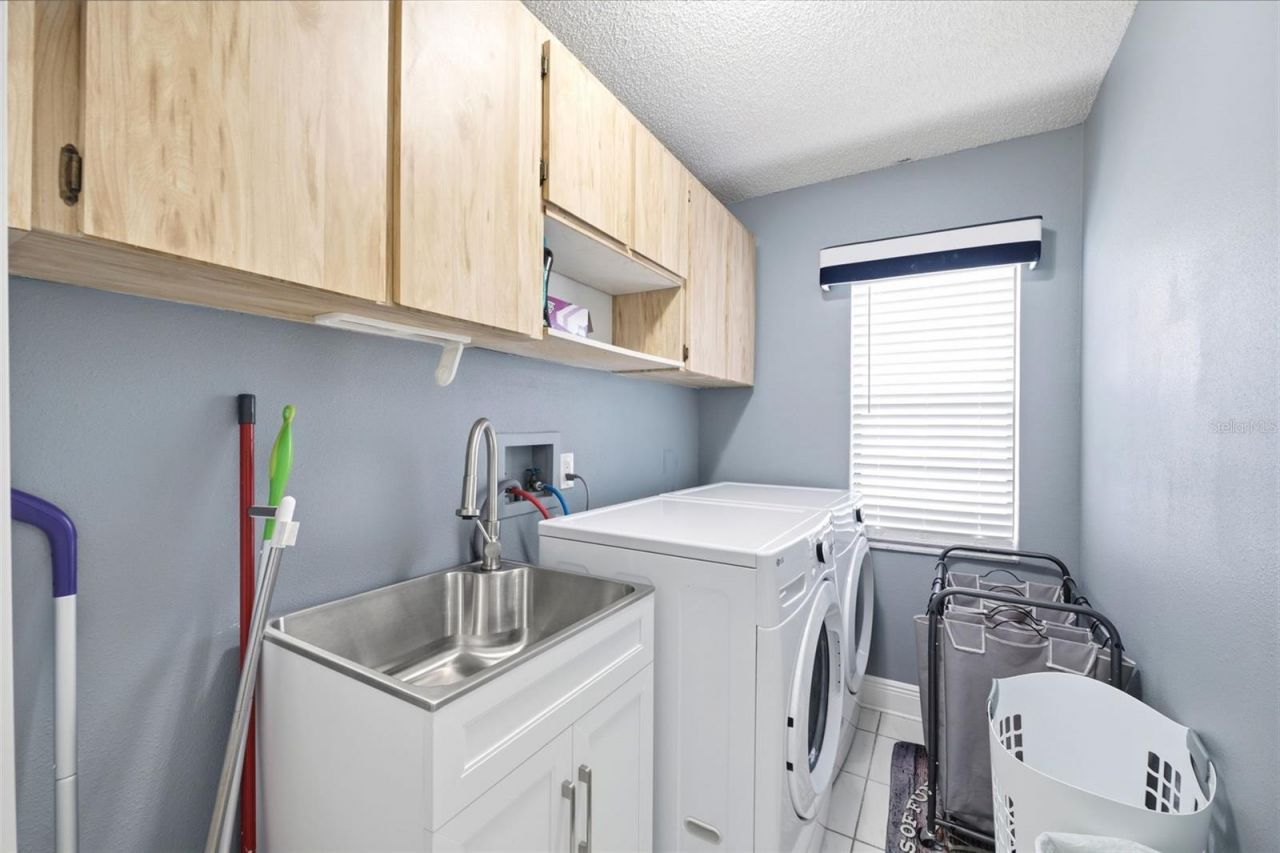 4262 Paradise Circle , Hernando Beach, FL 34607 Photo