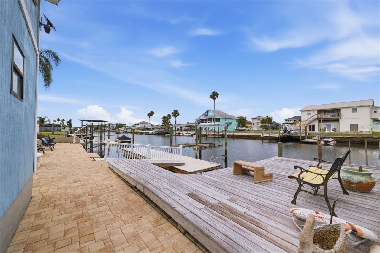 4262 Paradise Circle , Hernando Beach, FL 34607 Photo